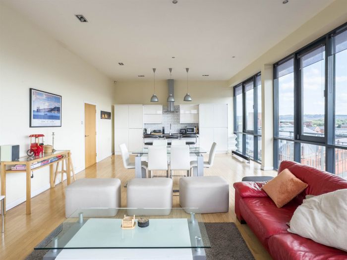 702 The Lucas Building