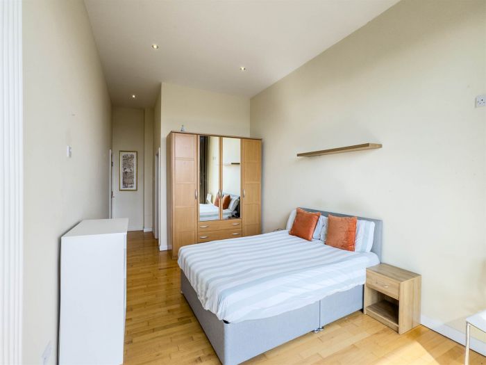 702 The Lucas Building