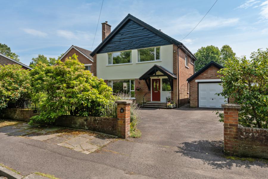 15 Knocktern Gardens