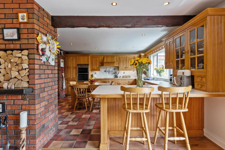 15 Knocktern Gardens