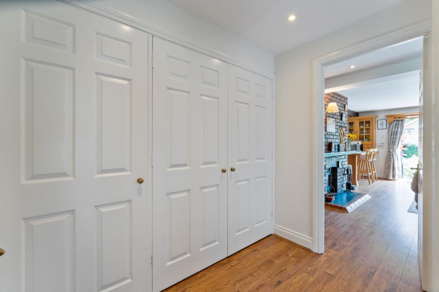 15 Knocktern Gardens