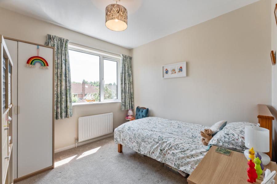 15 Knocktern Gardens