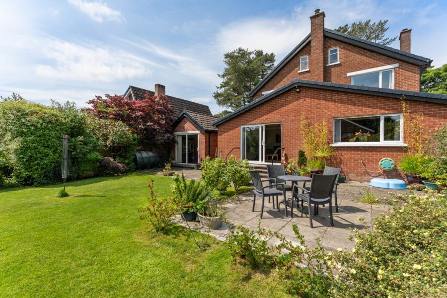 15 Knocktern Gardens