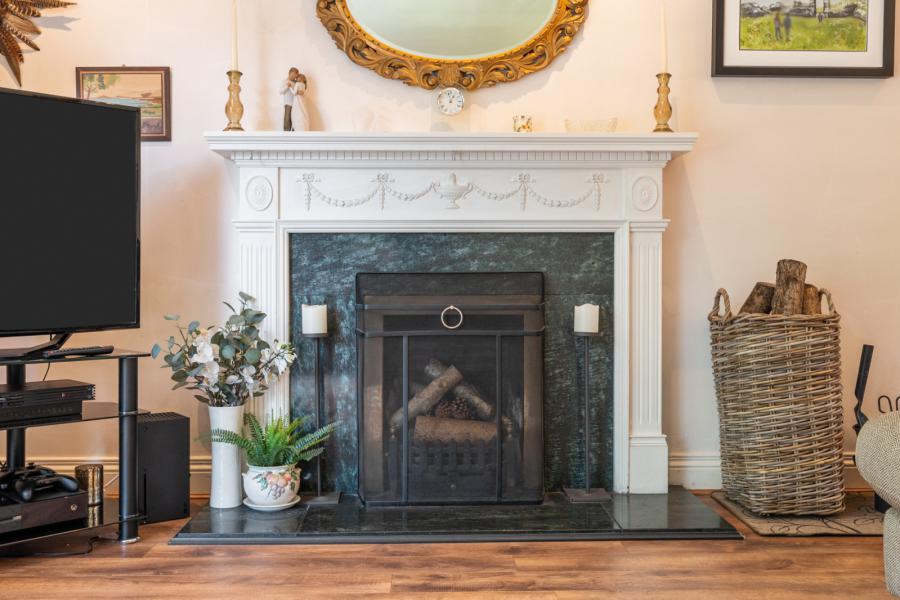 15 Knocktern Gardens