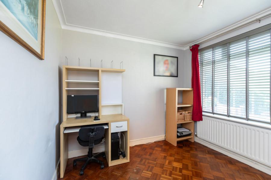 52 Richhill Park