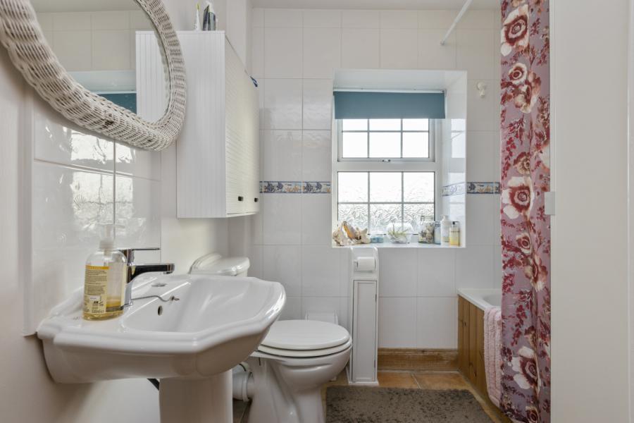 Keepers Cottage, 8H Ballybryan Road