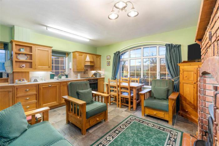Barnwell Farm Cottages, 8 Ballybryan Road