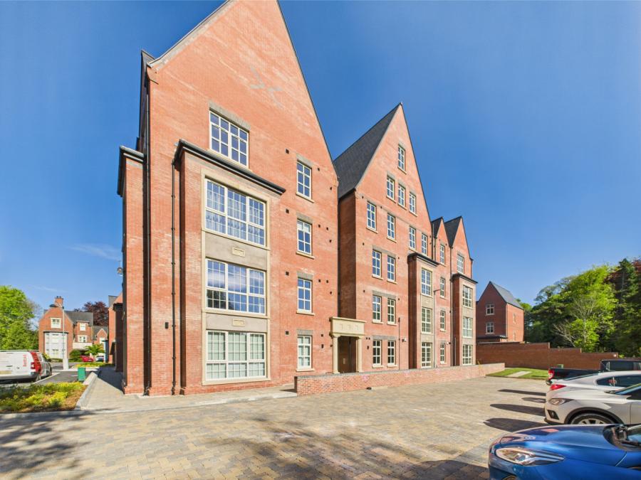 Apt 16, One Lacefield, The Mansion House Apartments