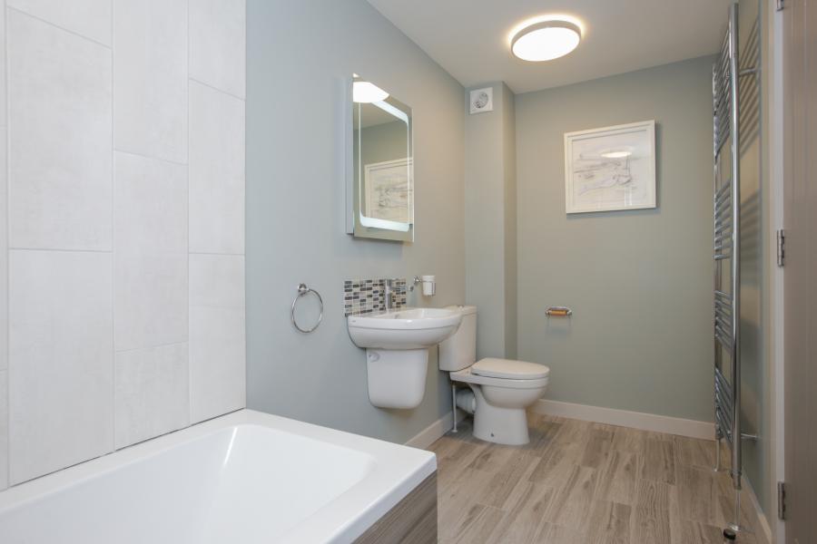 8, Apt 5, 8 Summerhill Avenue