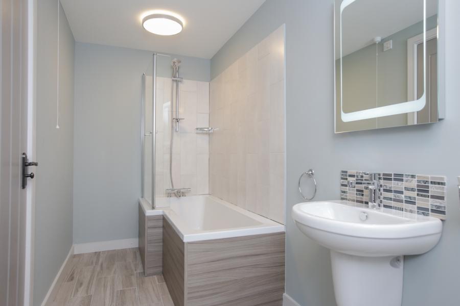 8, Apt 5, 8 Summerhill Avenue