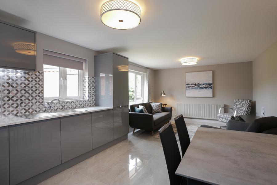 8, Apt 5, 8 Summerhill Avenue