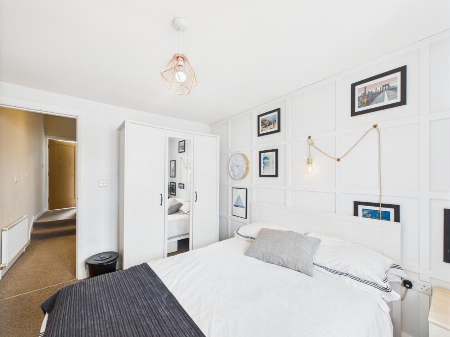 10 Pims Avenue