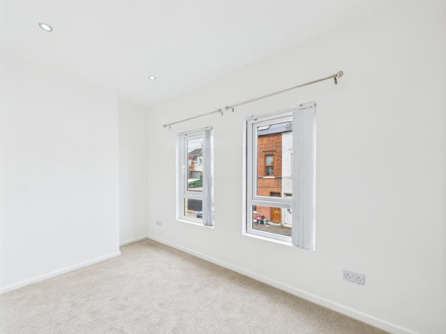 2 Lovatt Street