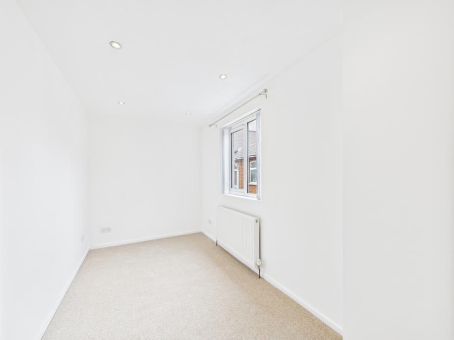 2 Lovatt Street