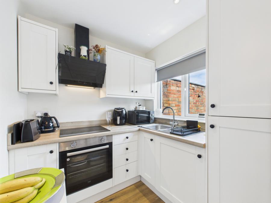 15 Connsbrook Park
