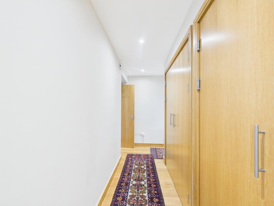 Apartment 12.1 The Boat, 47 Queens Square