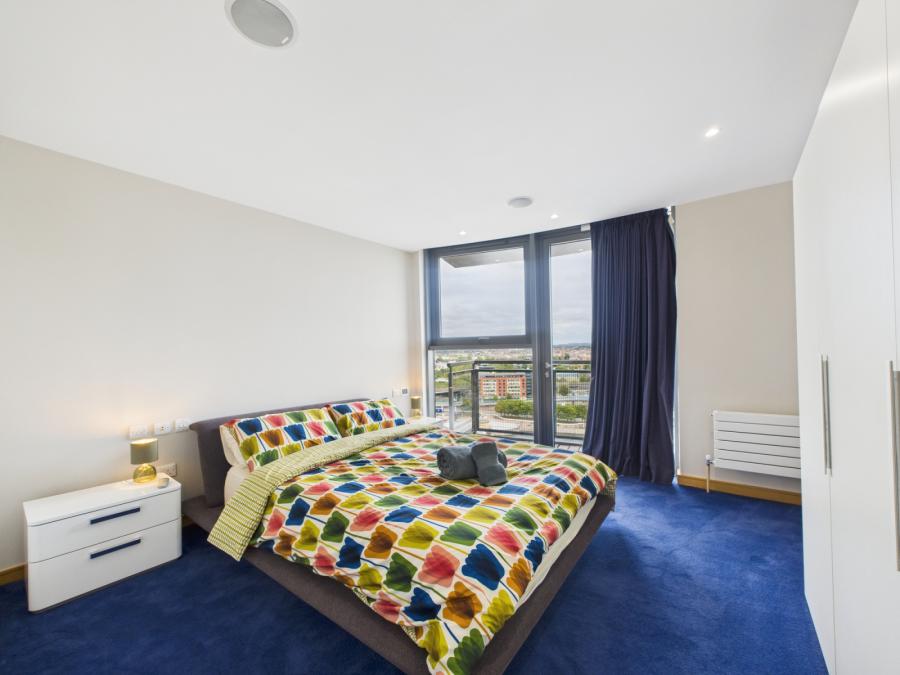 Apartment 12.1 The Boat, 47 Queens Square