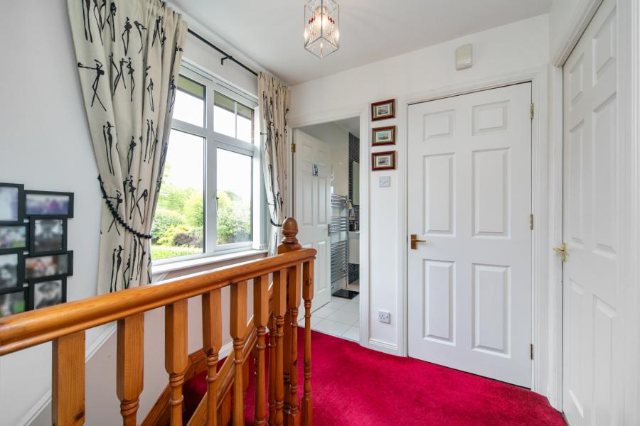 8 Thornhill Mews