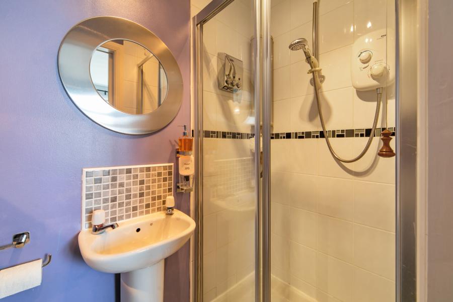 8 Thornhill Mews