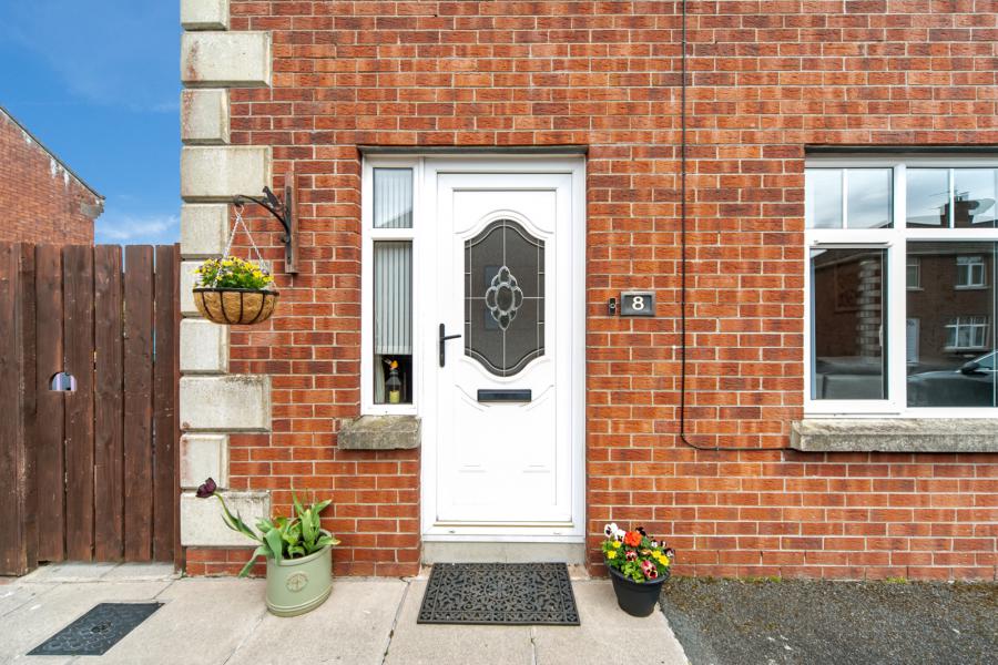 8 Thornhill Mews