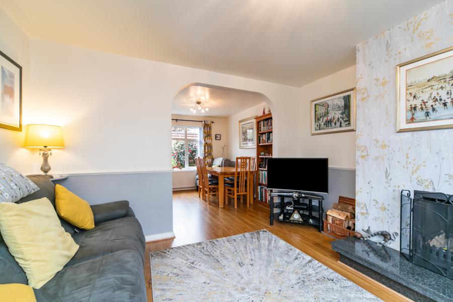 8 Thornhill Mews
