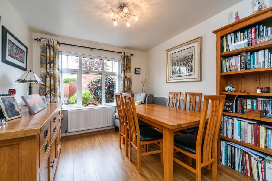 8 Thornhill Mews