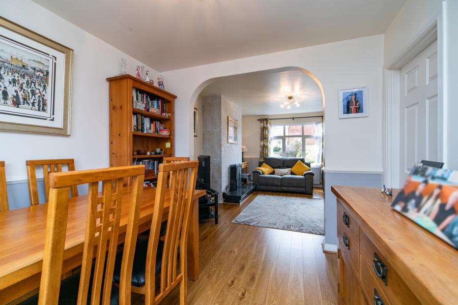 8 Thornhill Mews