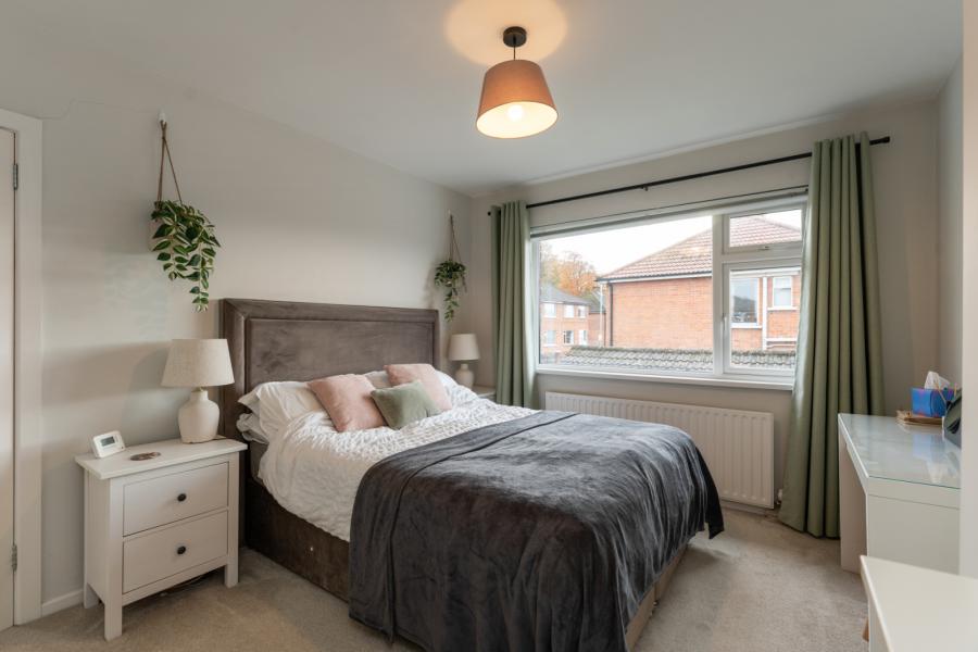 19 Garnerville Gardens