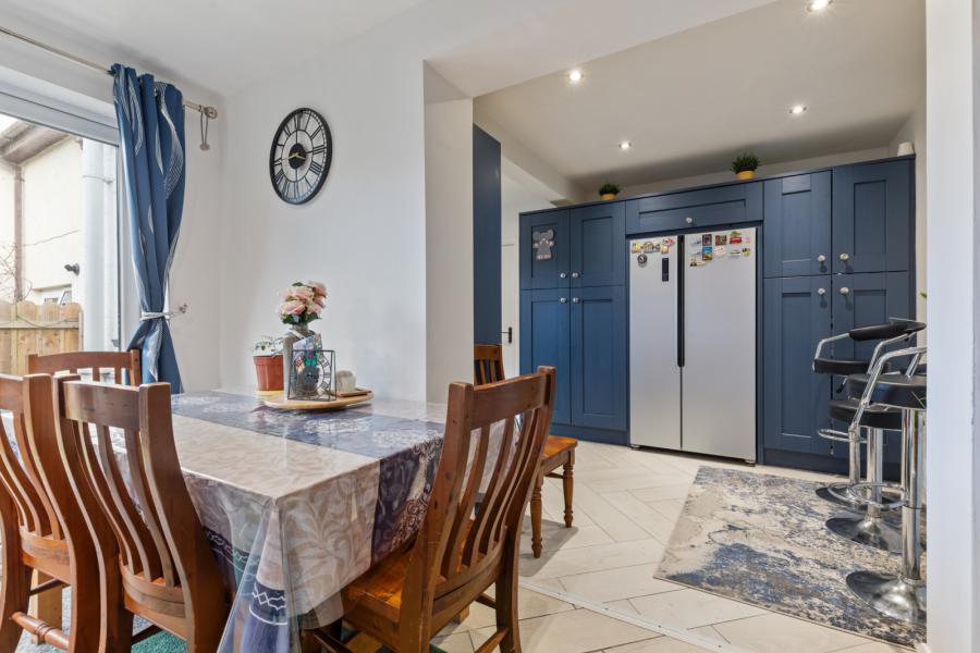 28 Cherryhill Crescent