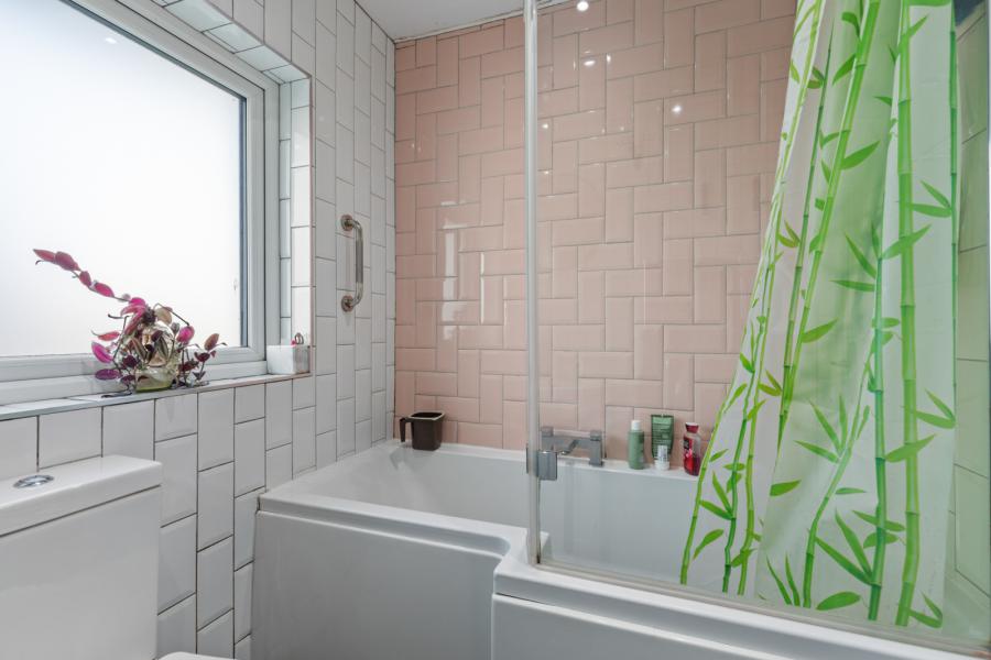 28 Cherryhill Crescent