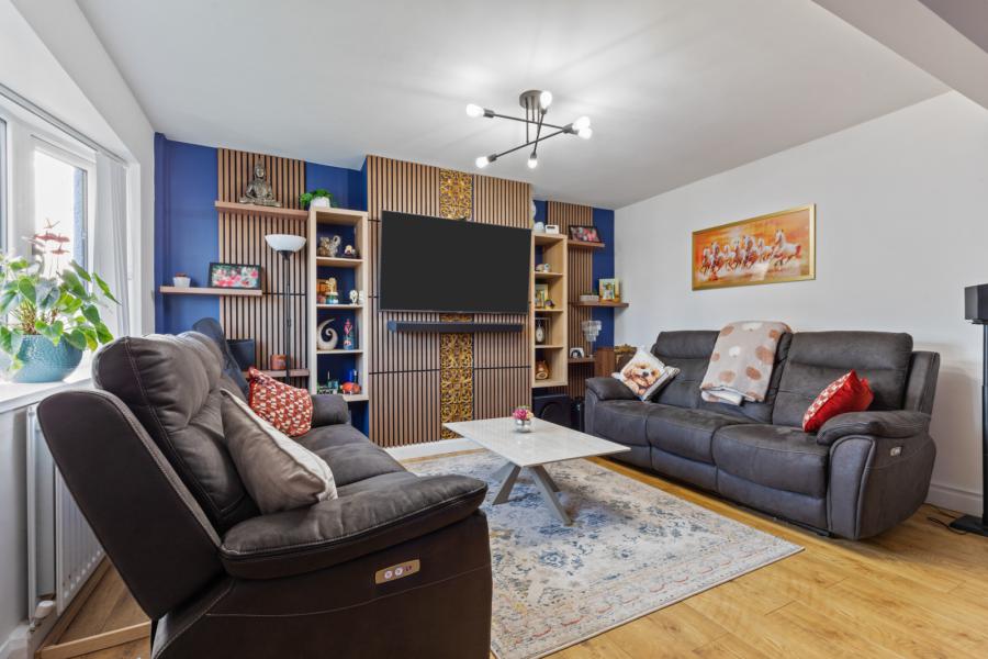 28 Cherryhill Crescent