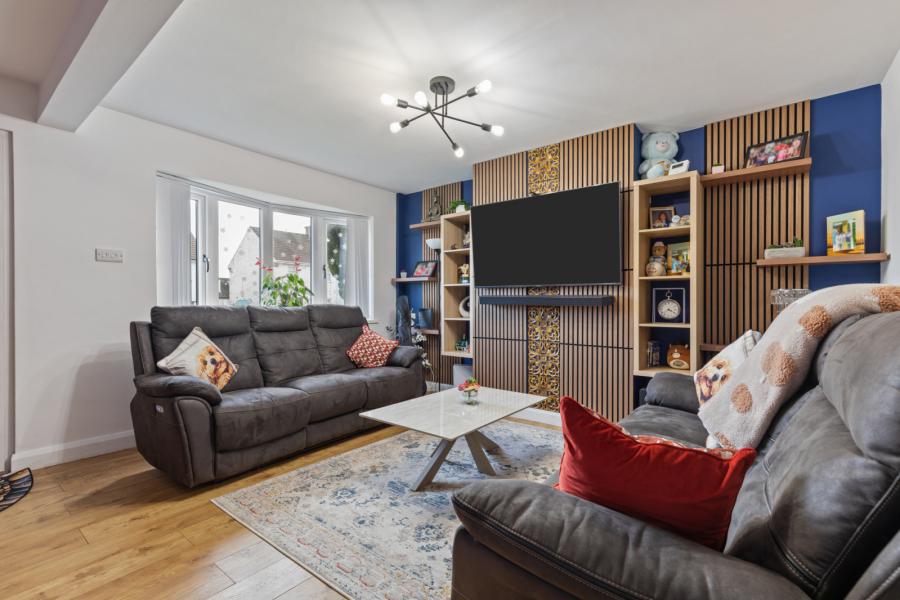 28 Cherryhill Crescent