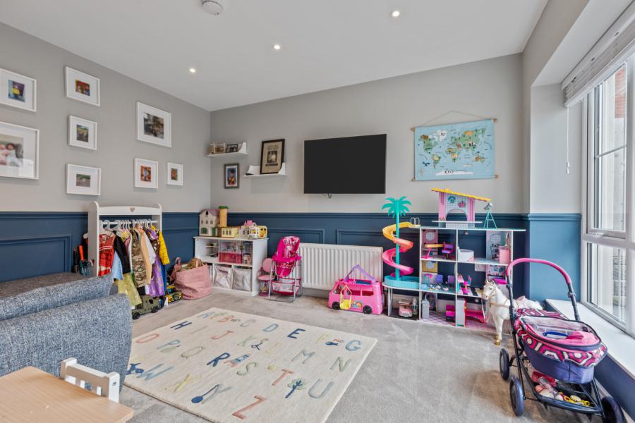 34 Millmount Village Gardens