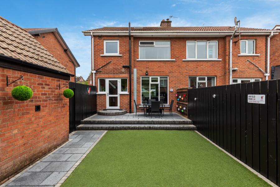 104 Abbey Park