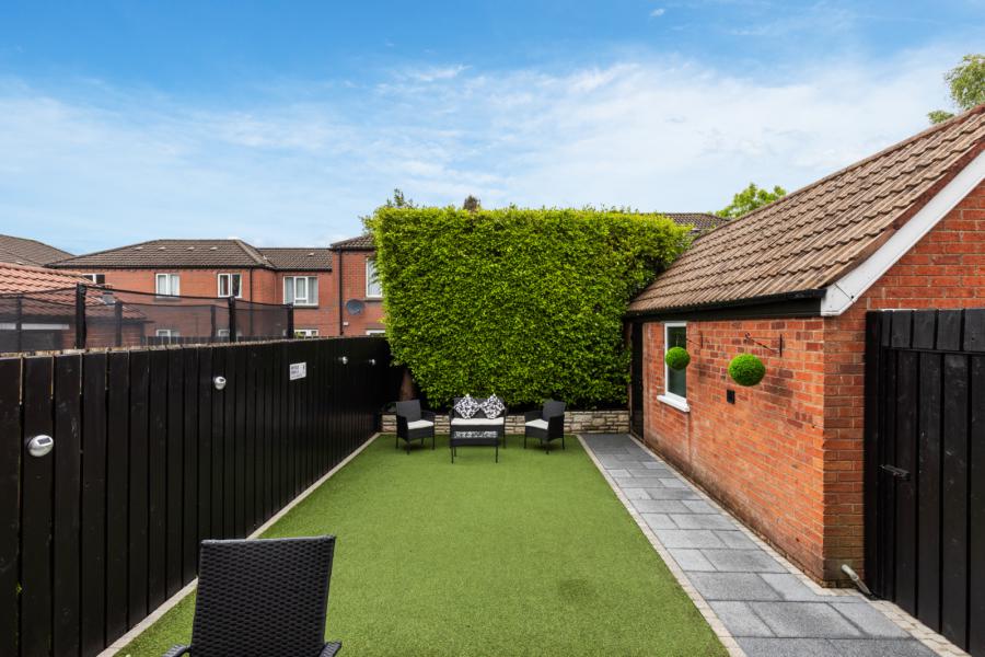 104 Abbey Park