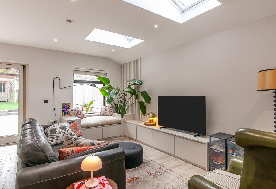 175 Sandown Road 175 Sandown Road