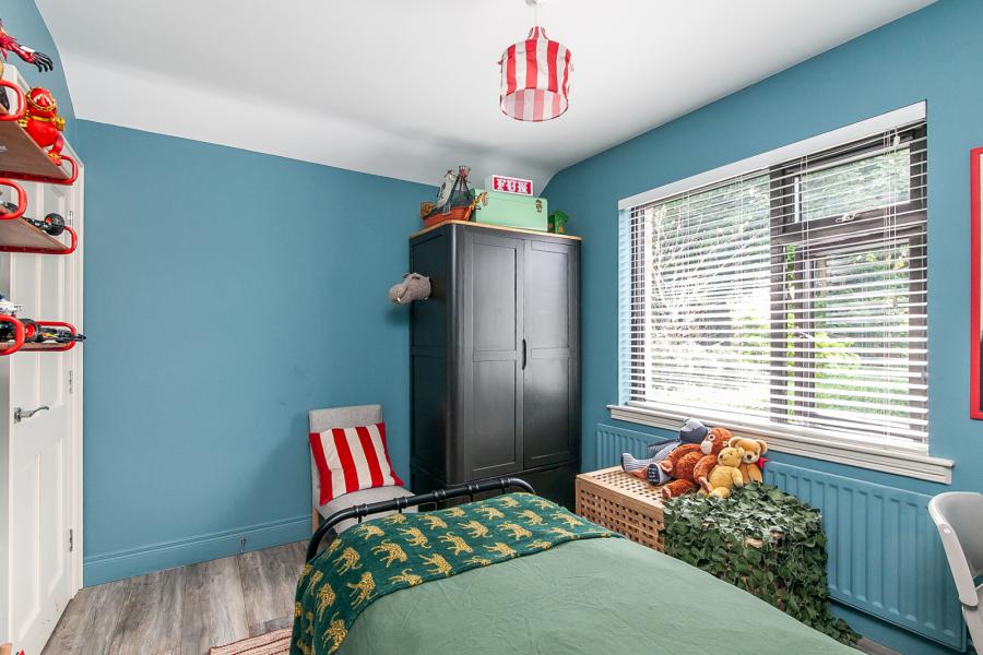 175 Sandown Road 175 Sandown Road