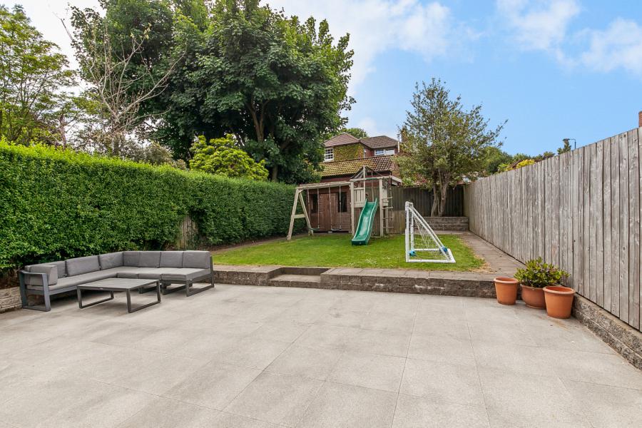 175 Sandown Road 175 Sandown Road