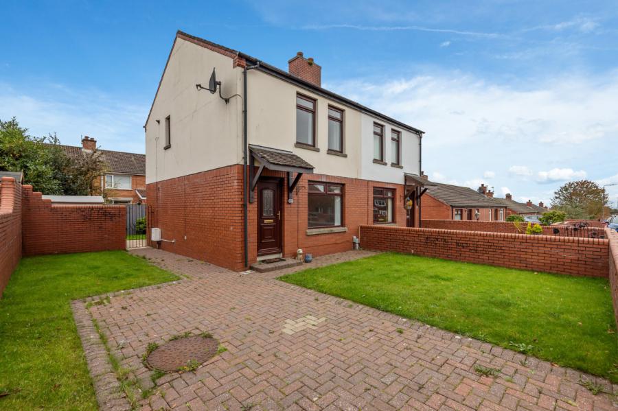102 Ashmount Park