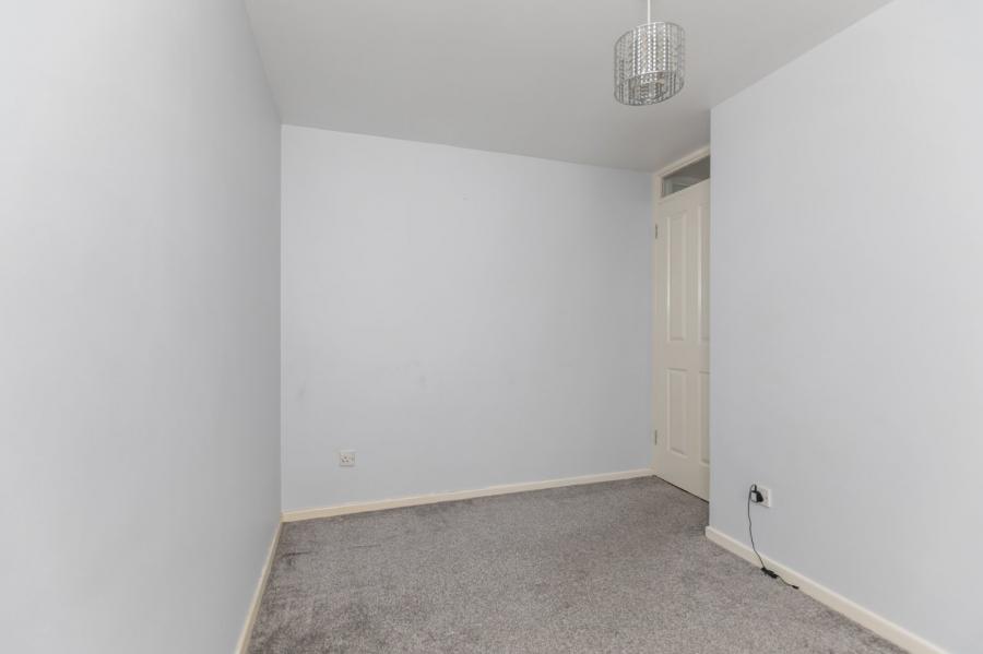 102 Ashmount Park