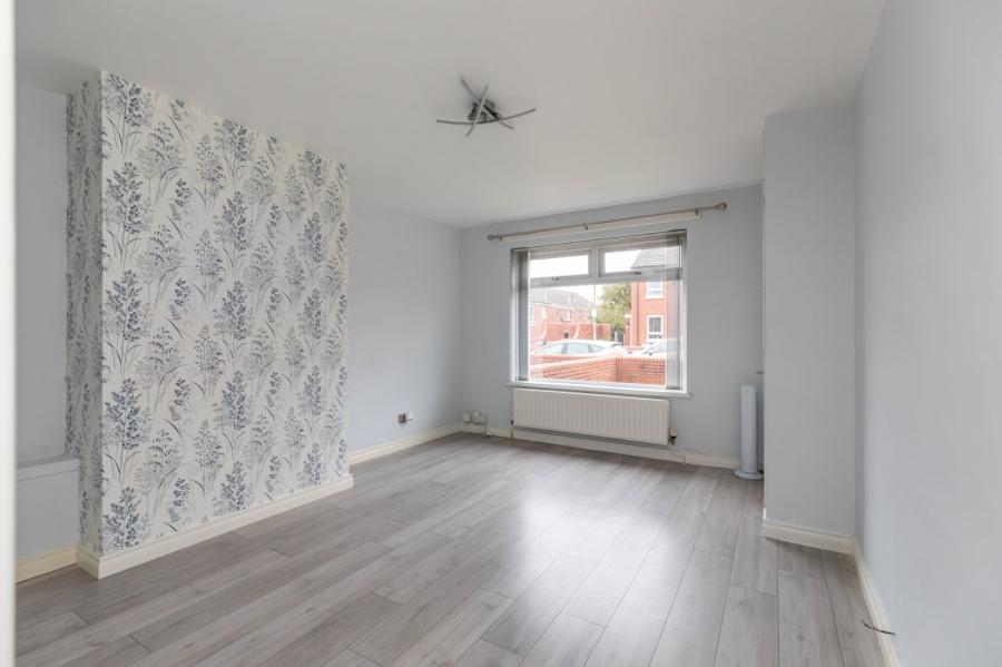 102 Ashmount Park
