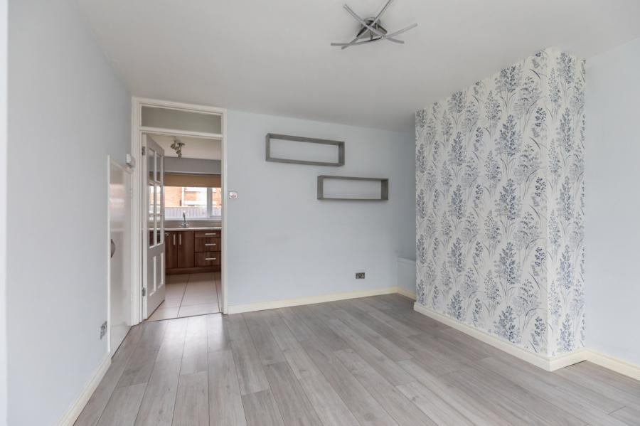 102 Ashmount Park
