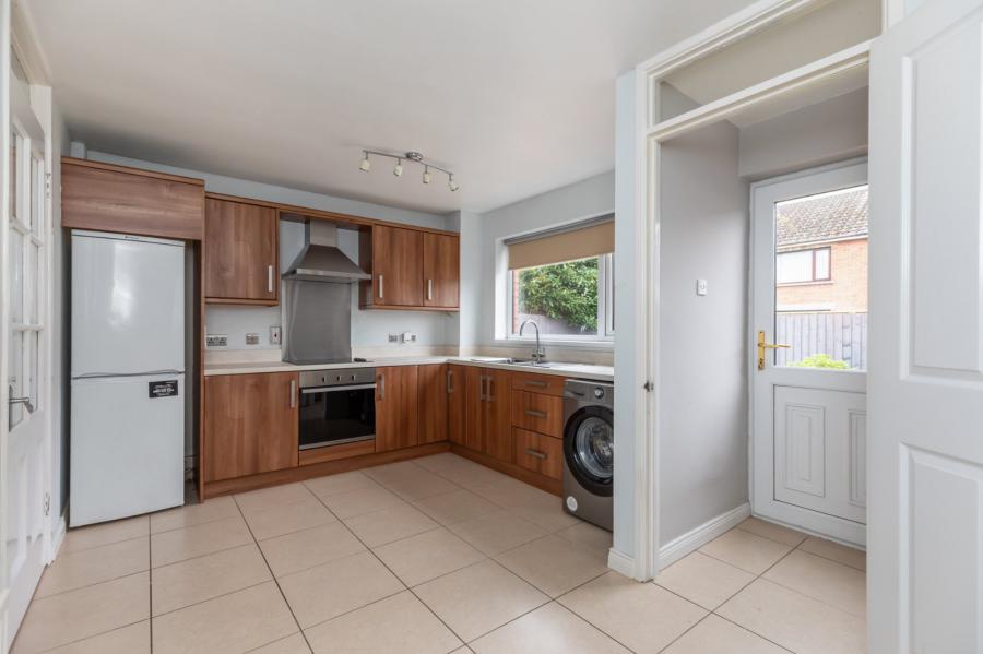 102 Ashmount Park