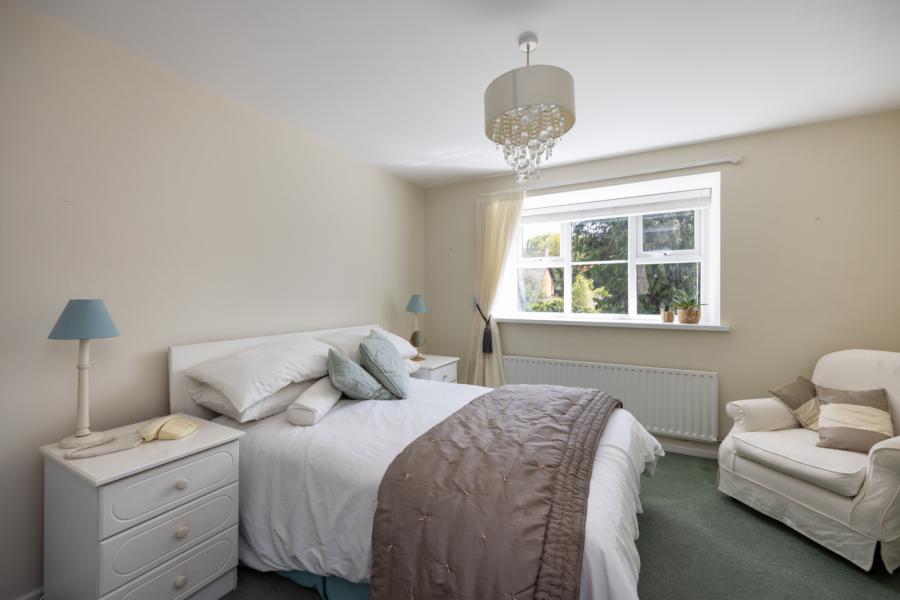 1 Sandringham Mews