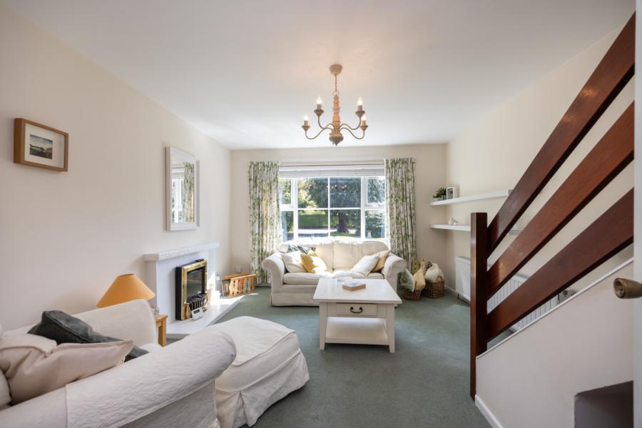 1 Sandringham Mews