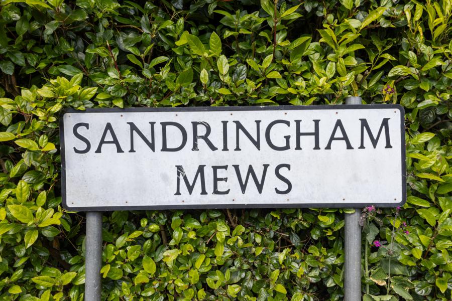1 Sandringham Mews