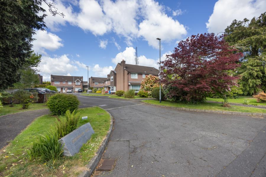 1 Sandringham Mews