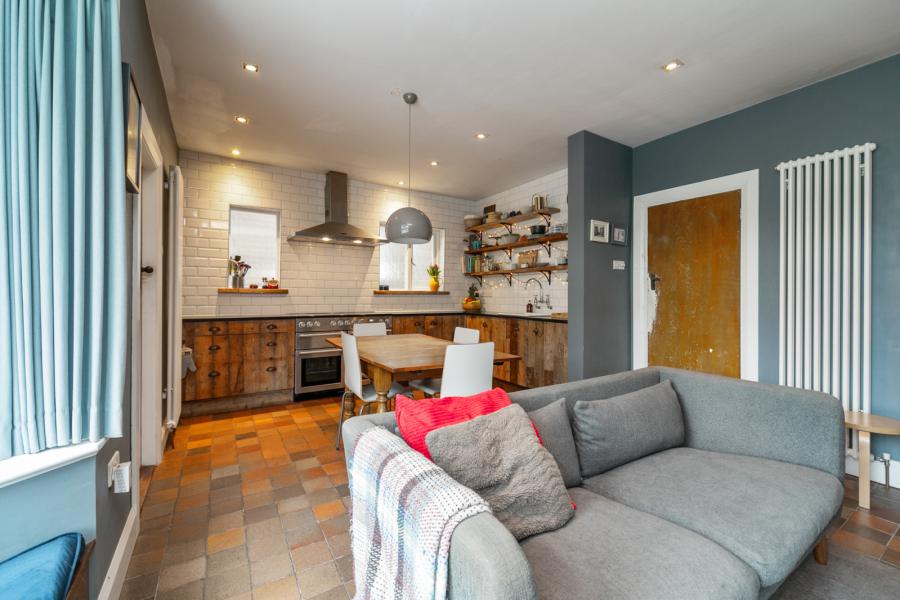13 Ascot Gardens