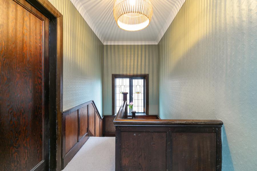13 Ascot Gardens