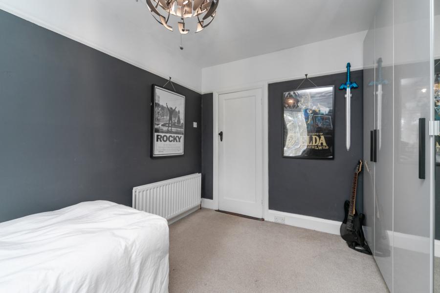 13 Ascot Gardens